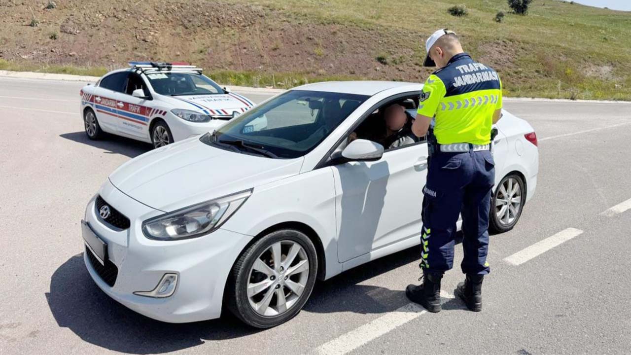 Akdağmadeni’nde Ehliyetsiz Sürücüye 18 Bin Lira Ceza!
