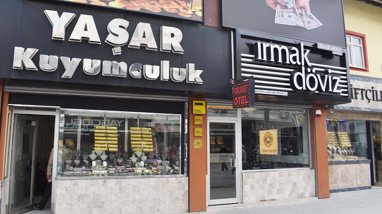 Yozgat’ta altın ve döviz piyasalarında son durum ne? Irmak Döviz’den anlık fiyatlar!