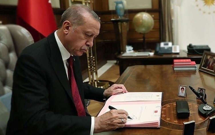 Cumhurbaşkanı Erdoğan 12 Mahkûmun Cezasını Affetti