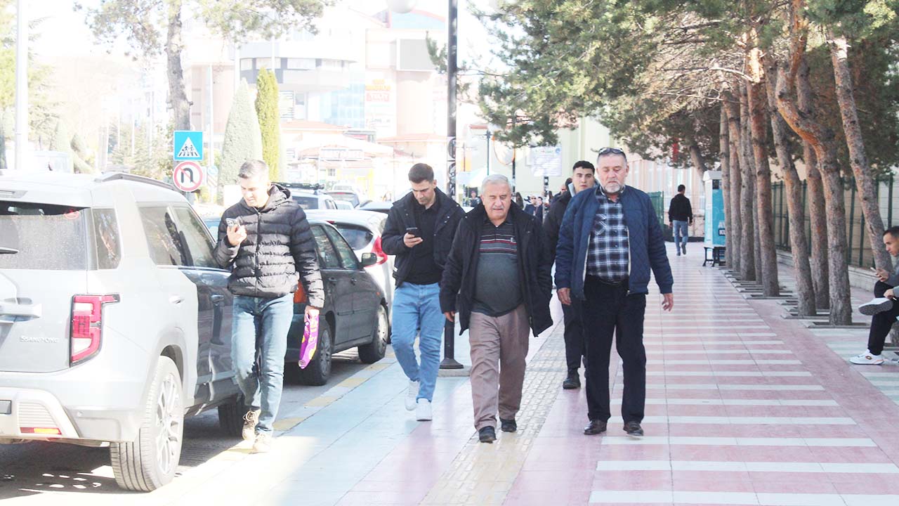 Yozgat’ta Sürücüler ve Vatandaşlar Dikkat: Soğuk ve Puslu Hava Bekleniyor