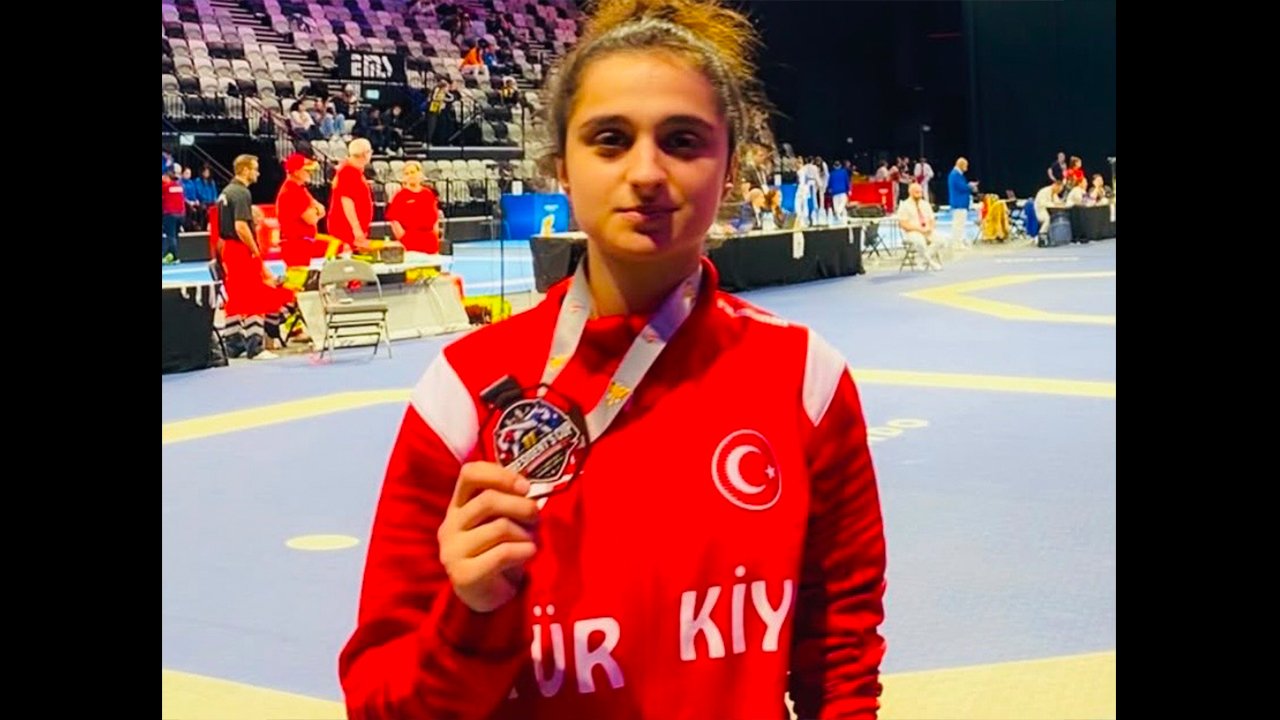 Yozgatlı Tuana Çelik Avrupa’da Bronz Madalya Kazandı