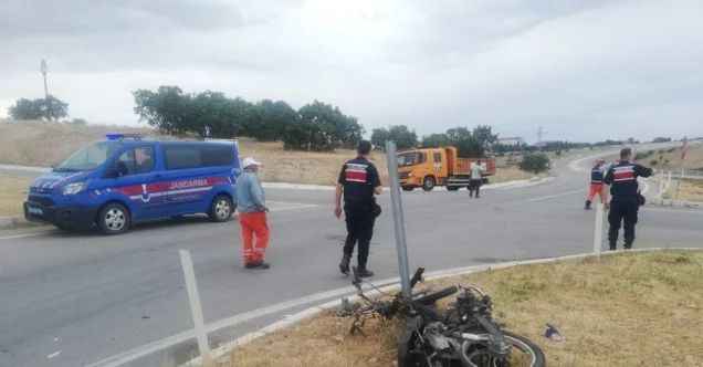 Uşak’ta motosiklet ile otomobil çarpıştı: 1 ölü