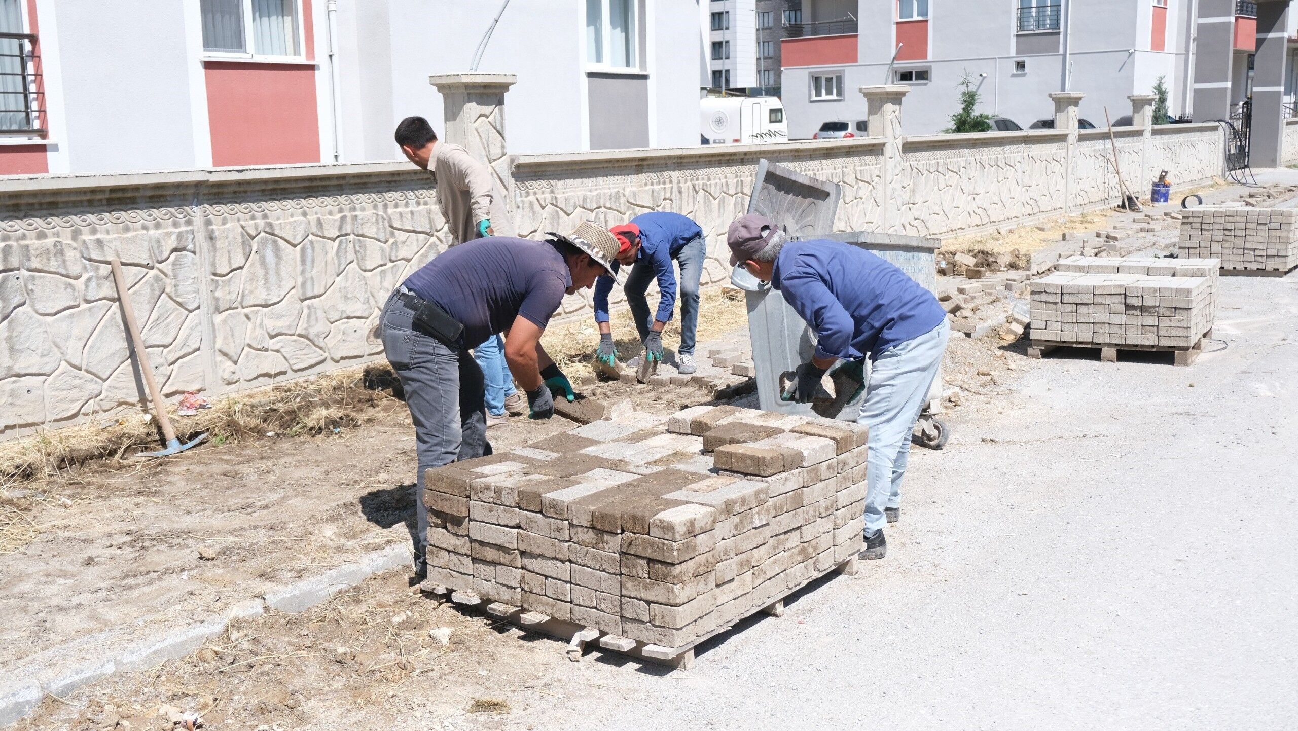Sorgun’da Eş Zamanlı Belediye Çalışmaları: İlçe Genelinde Hizmet Seferberliği