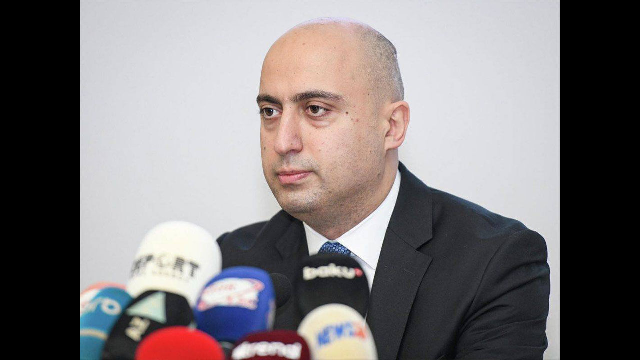 300 Başvurudan Bakanlığa Uzanan Kariyer: Emin Emrullayev’in İlham Veren Başarı Hikayesi
