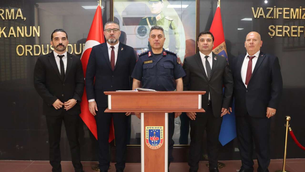 Şehit Aileleri ve Gaziler Derneklerinden Yozgat İl Jandarma Komutanlığı’na Anlamlı Ziyaret