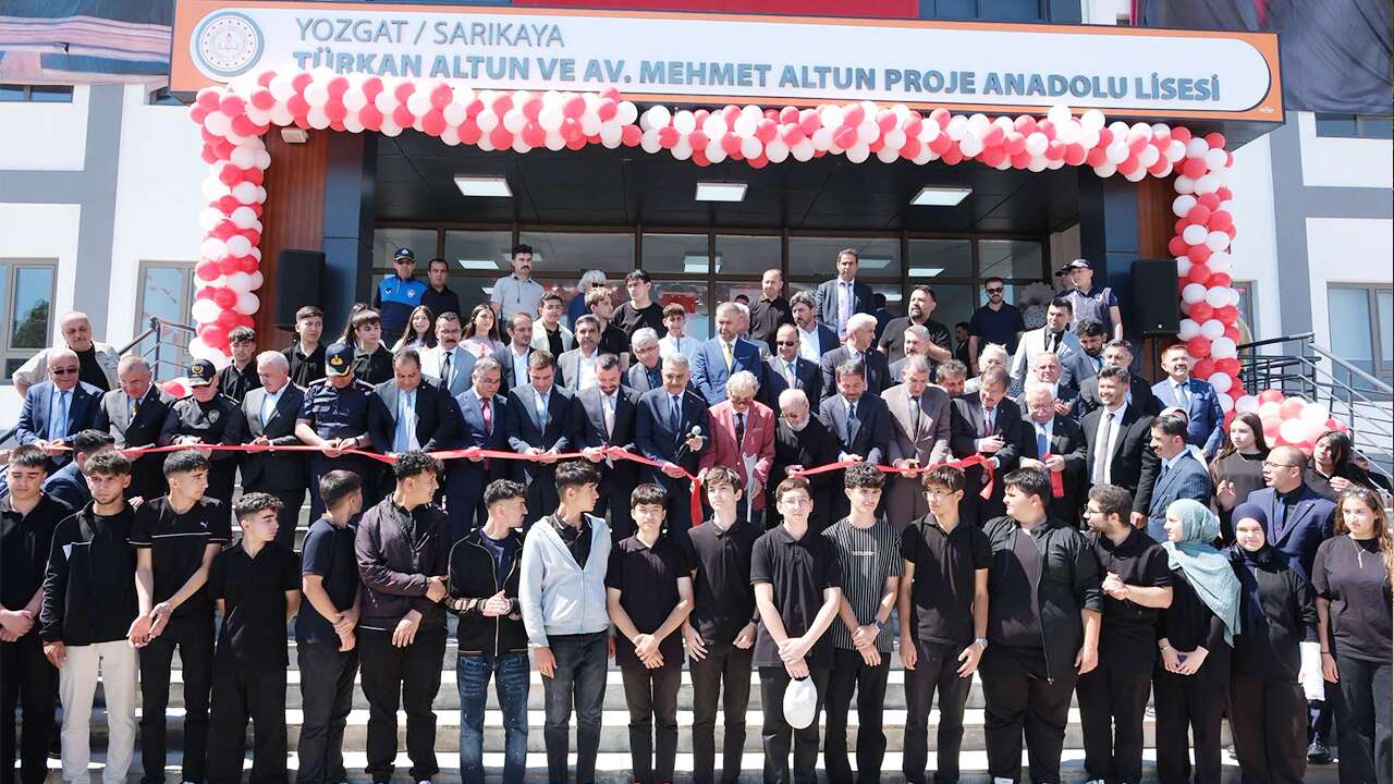 Sarıkaya’da Türkan Altun veMehmet Altun Anadolu Lisesi Açıldı: Eğitime Güçlü Yeni Yatırım