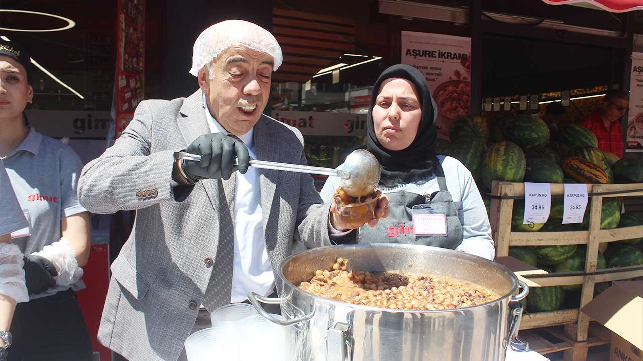 Yozgat’ta GİMAT aşure geleneğini yaşatıyor