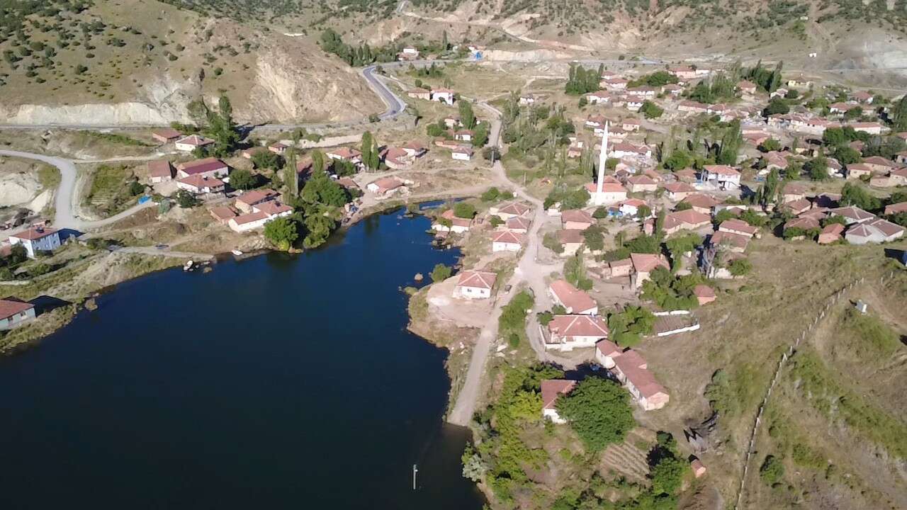 Yılanlar Köyü Sardı, Su Camiye Dayandı! Yozgat'ta alarm büyüyor!