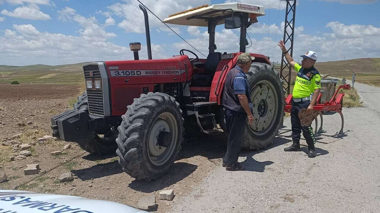 Yozgat'ta Traktör Sürücülerine Hayati Uyarı!