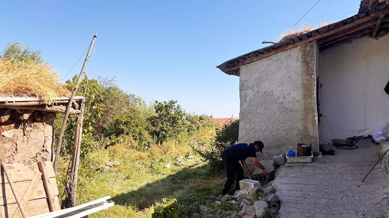 Yozgat Jandarmasından Anlamlı Ziyaret! 83 Yaşındaki Fethiye Nine’yi yalnız bırakmadılar