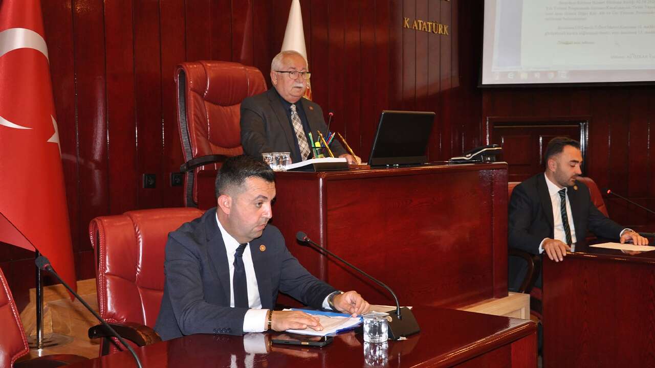 Yozgat İl Genel Meclisi'nde Yoğun Gündem! Ödenek Aktarımları ve İçme Suyu Raporu Görüşüldü
