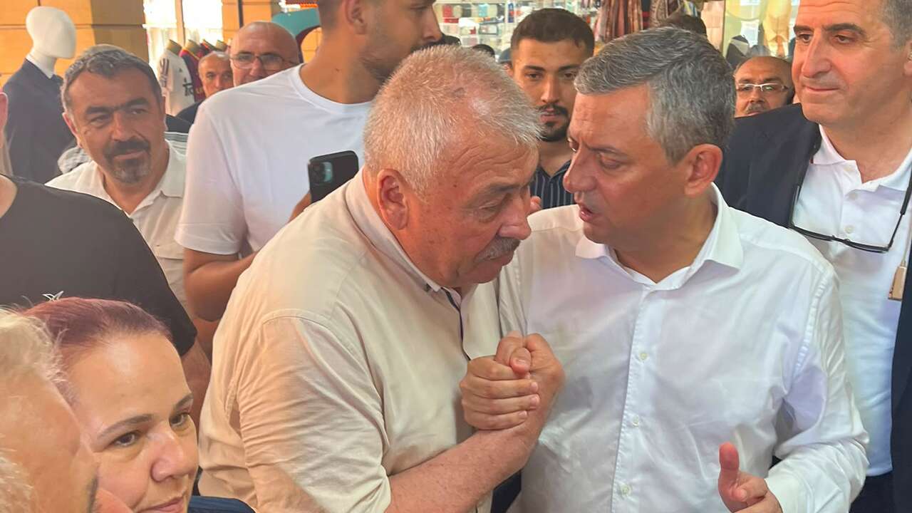 Yozgat İl Başkanı Yaşar, Özel ile el ele Madımak’ı andı!