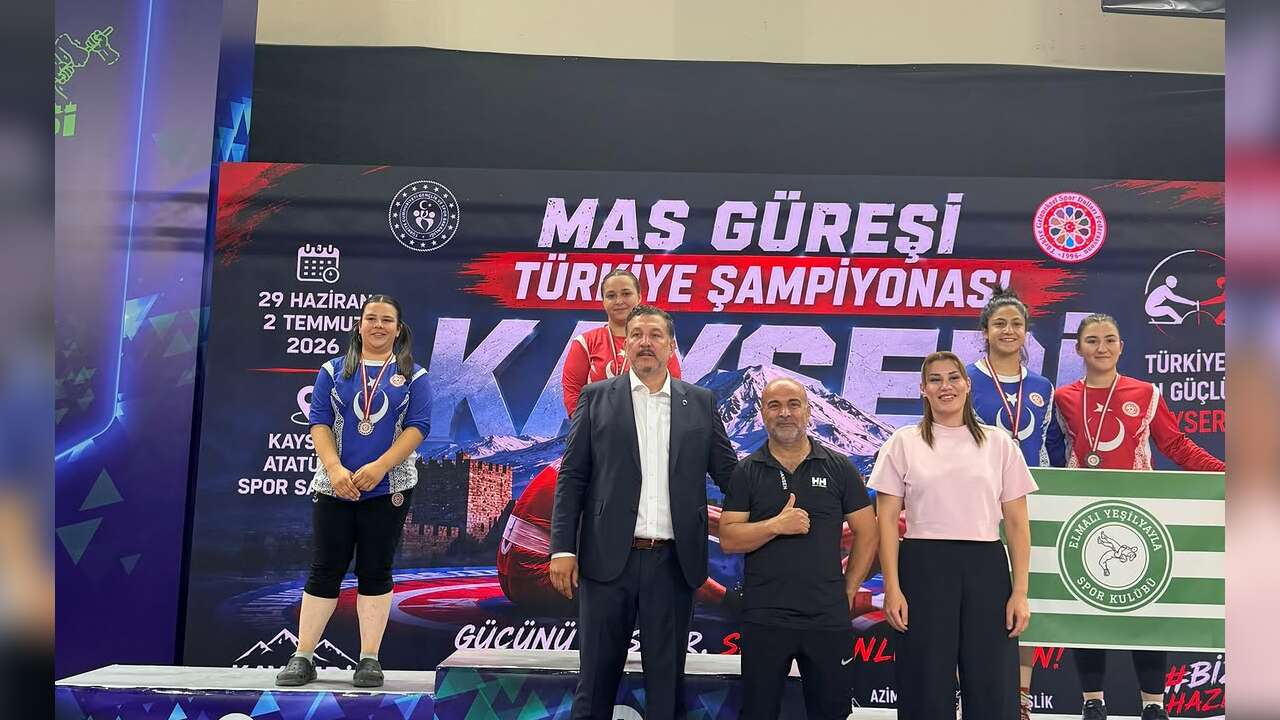 Yozgatlı Asena Türkiye Şampiyonu Oldu! Bileğinin Hakkıyla Zirveye Çıktı