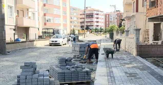 Çorlu’da parke taş döşeme ve asfalt yama çalışmaları sürüyor