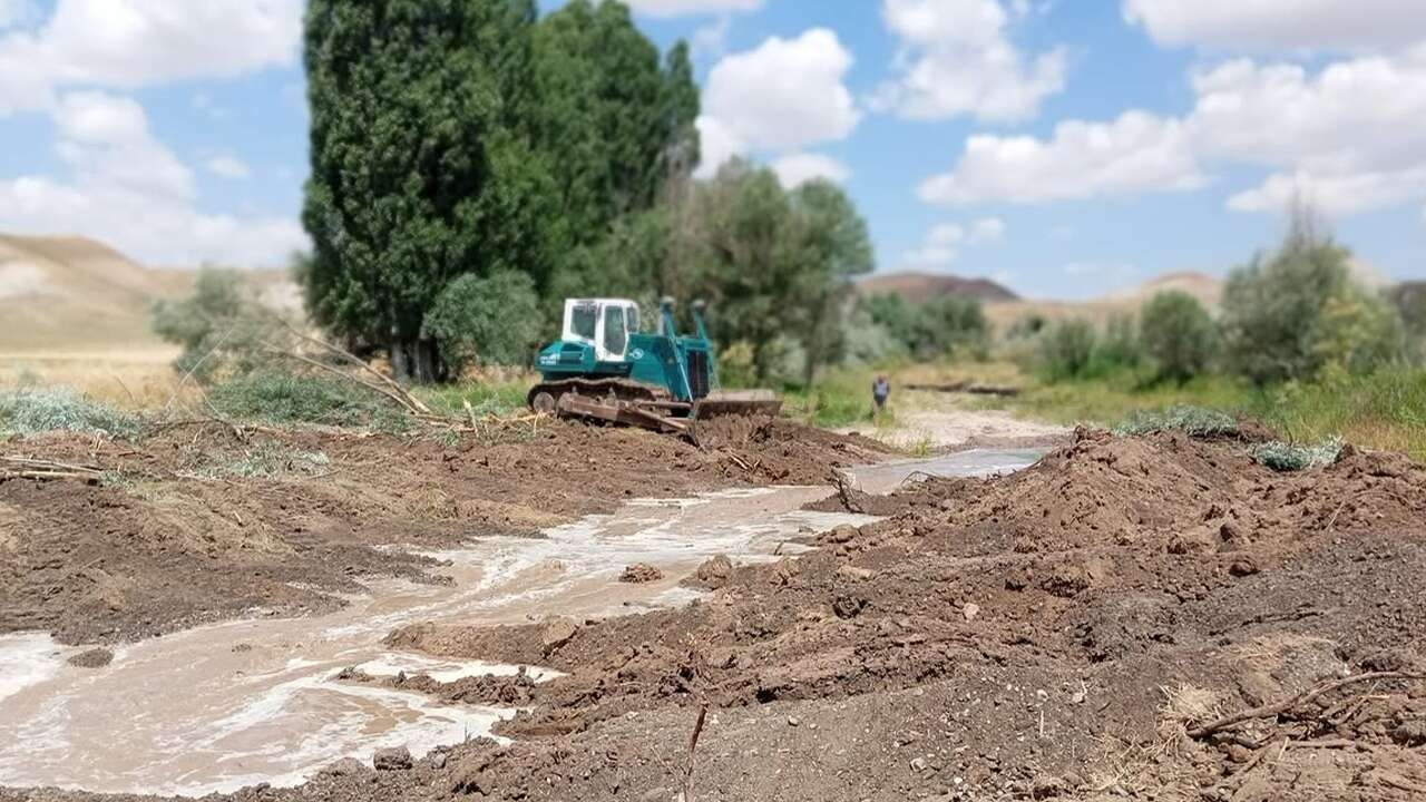 Yozgat’ın o köyünde taşkın önlemi! Dere ıslah çalışmaları aralıksız sürüyor