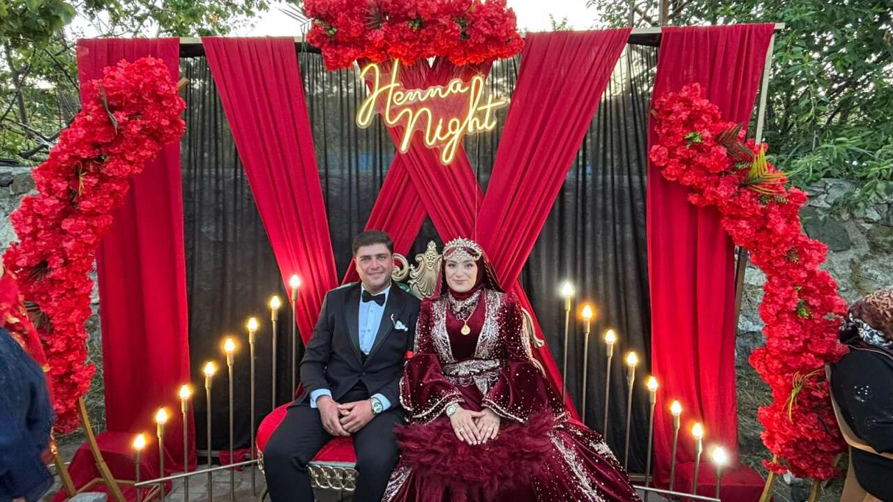 Yozgat Anadolu Marketing Çalışanı Enes dünya evine girdi