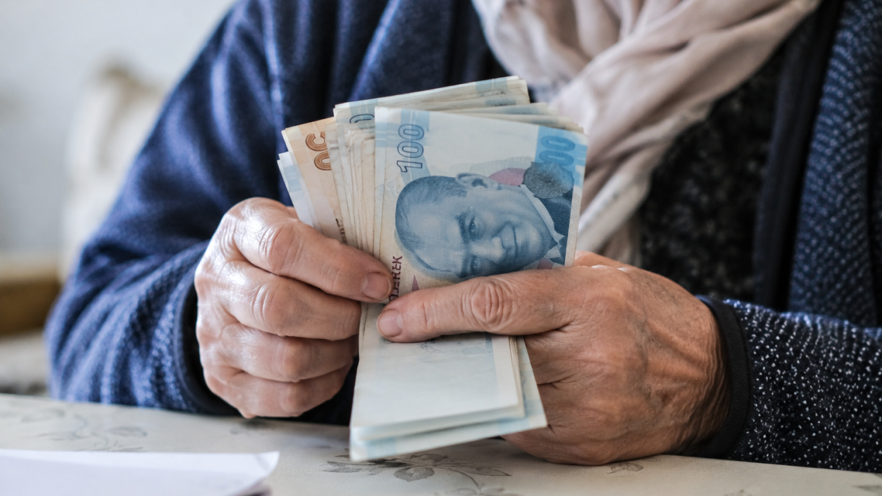 Temmuzda Emeklilere Ek Ödeme Sürprizi! İşte Yeni Hesap