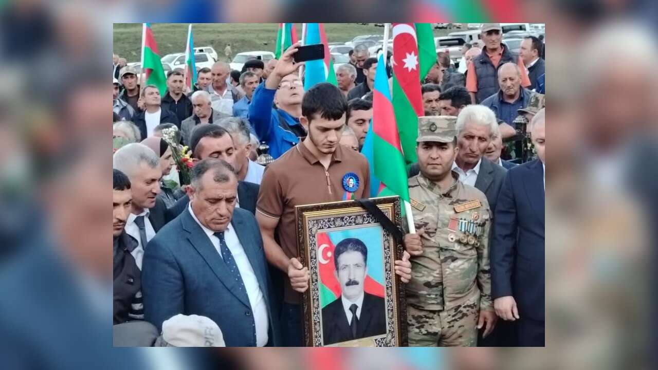 33 Yıl Sonra Memleketinde Defnedildi: Azerbaycanlı Şehit Bahadur Kamalov'a Veda