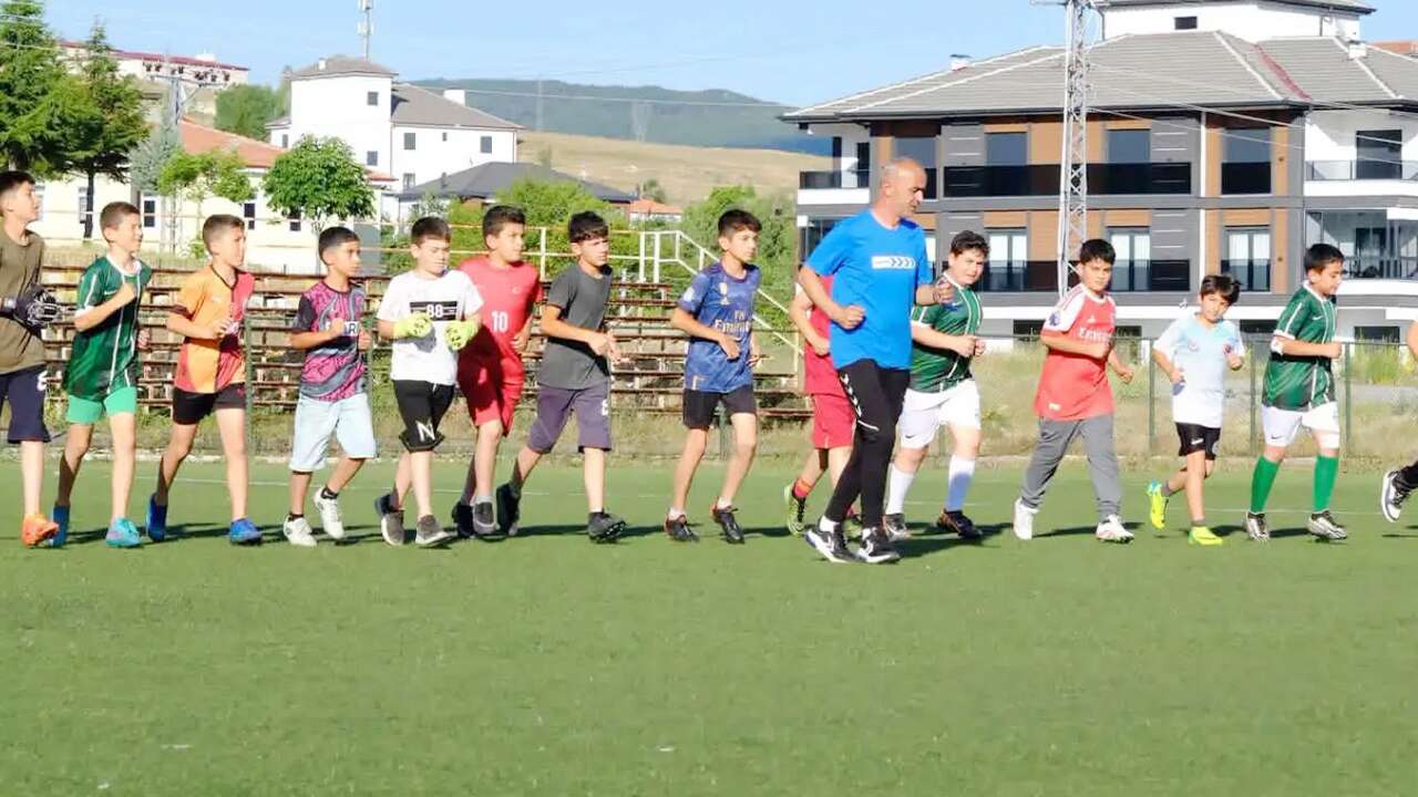Akdağmadeni'nde Yaz Futbol Okulu Coşkusu Başladı!