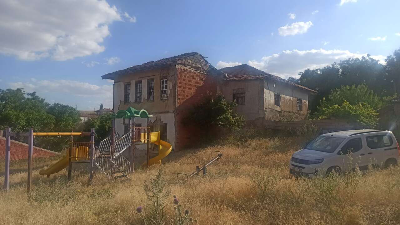 Yozgat Lök Köyü'ndeki Tarihi Karacabey Konağı ve Hamamı İçin Açıklama!