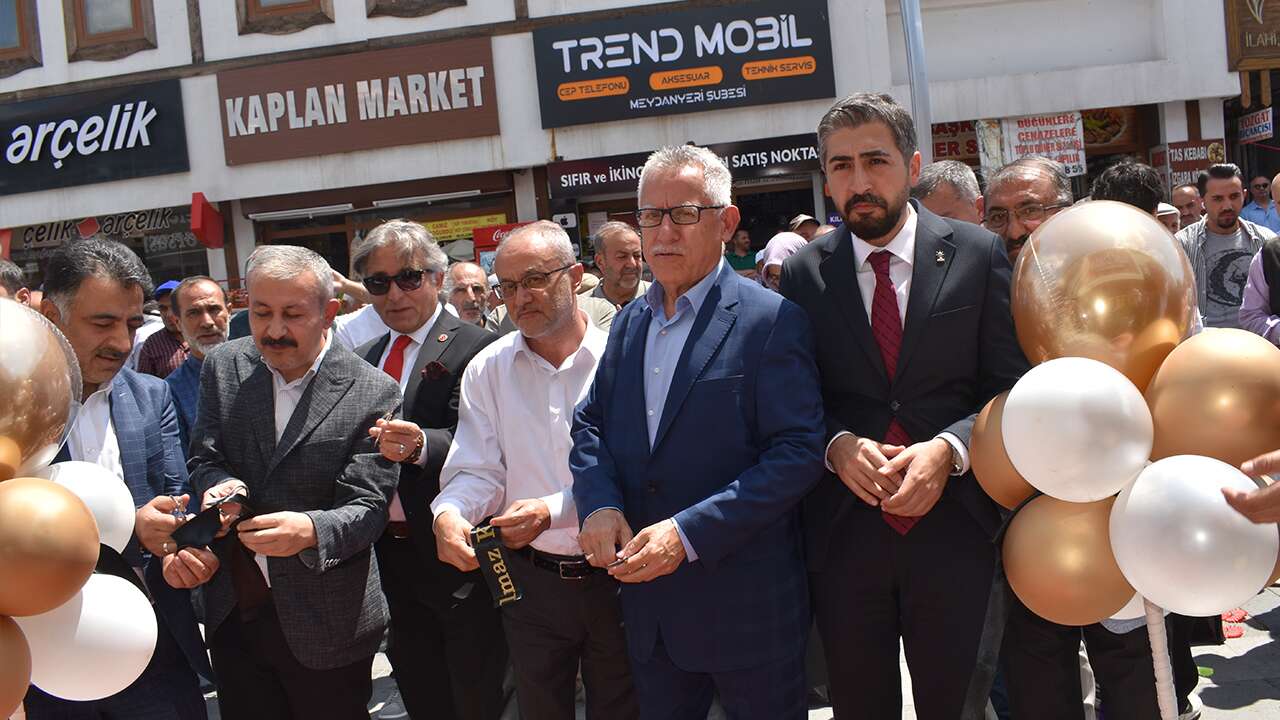 Yozgat'ta Hasan Solmaz Kuyumculuk Hizmete Açıldı!