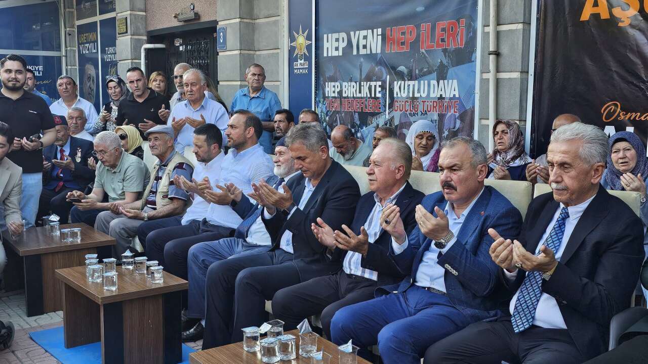 AK Parti Mamak'ta Aşure Bereketi! Gönüller Aynı Sofrada Buluştu