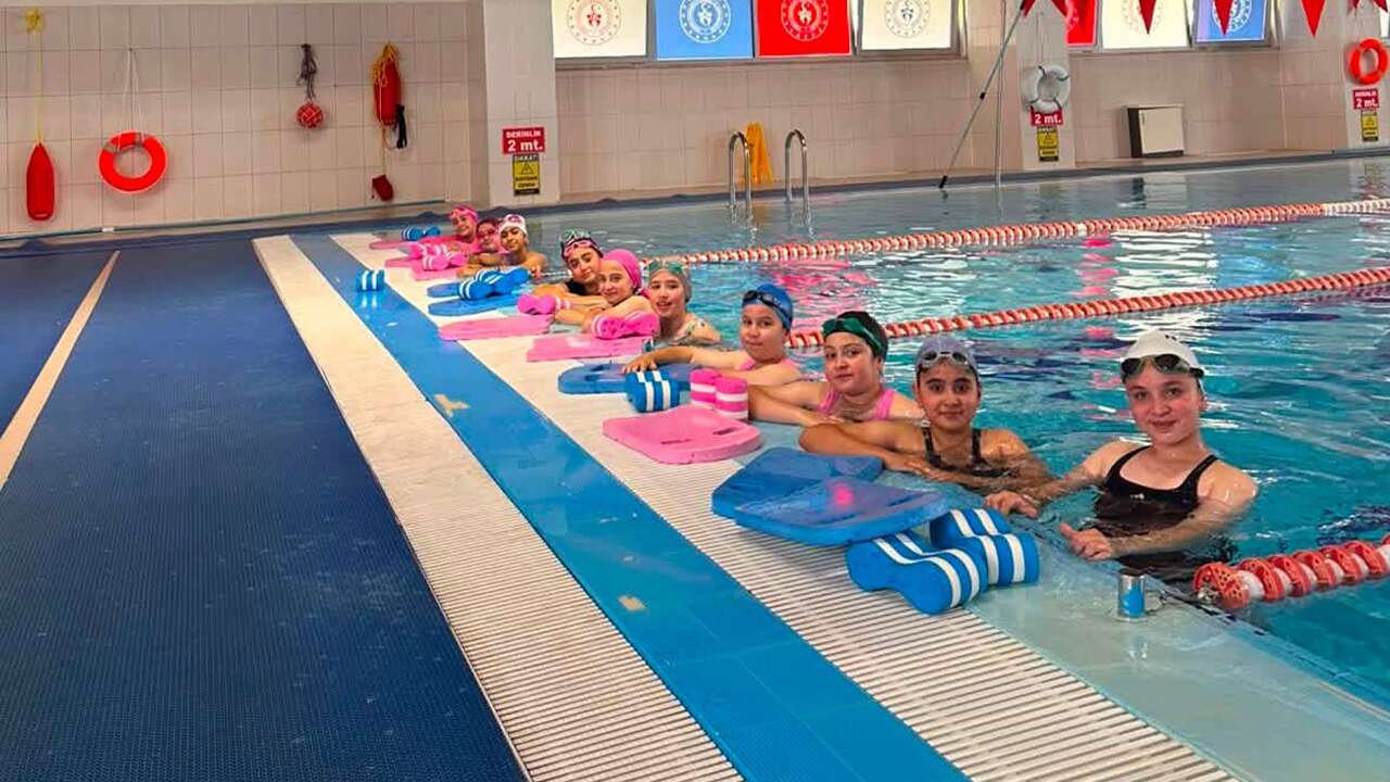 Yozgat’ta Minik Kulaçlar Geleceğe Atılıyor!