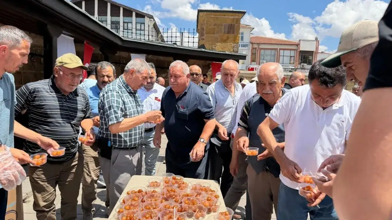 Yozgat'ta 15 Temmuz Şehitleri İçin Lokma İkramı