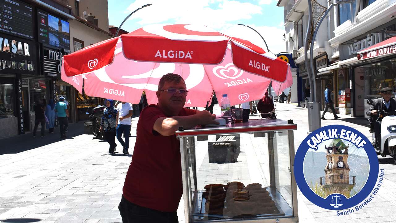 Yozgat'ta Engeline Rağmen Tatlı Satarak Hayata Tutunuyor