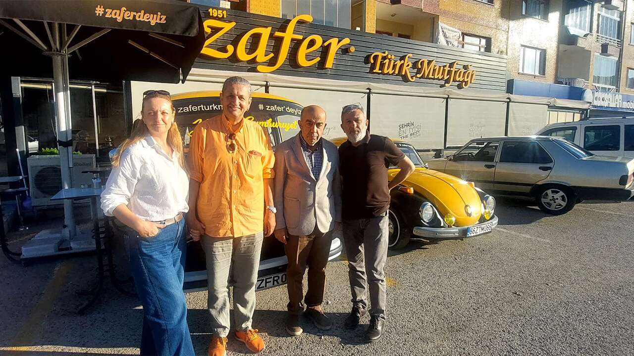 Cevdet Dündar'ın Emaneti Yozgat'ta Yaşıyor! Oğlu ve Gelininden Duygulandıran Ziyaret