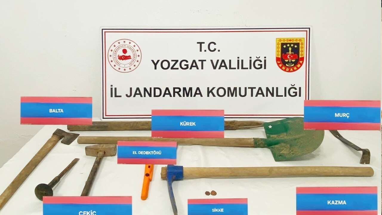 Akdağmadeni'nde Kaçak Kazıya Jandarma Baskını!