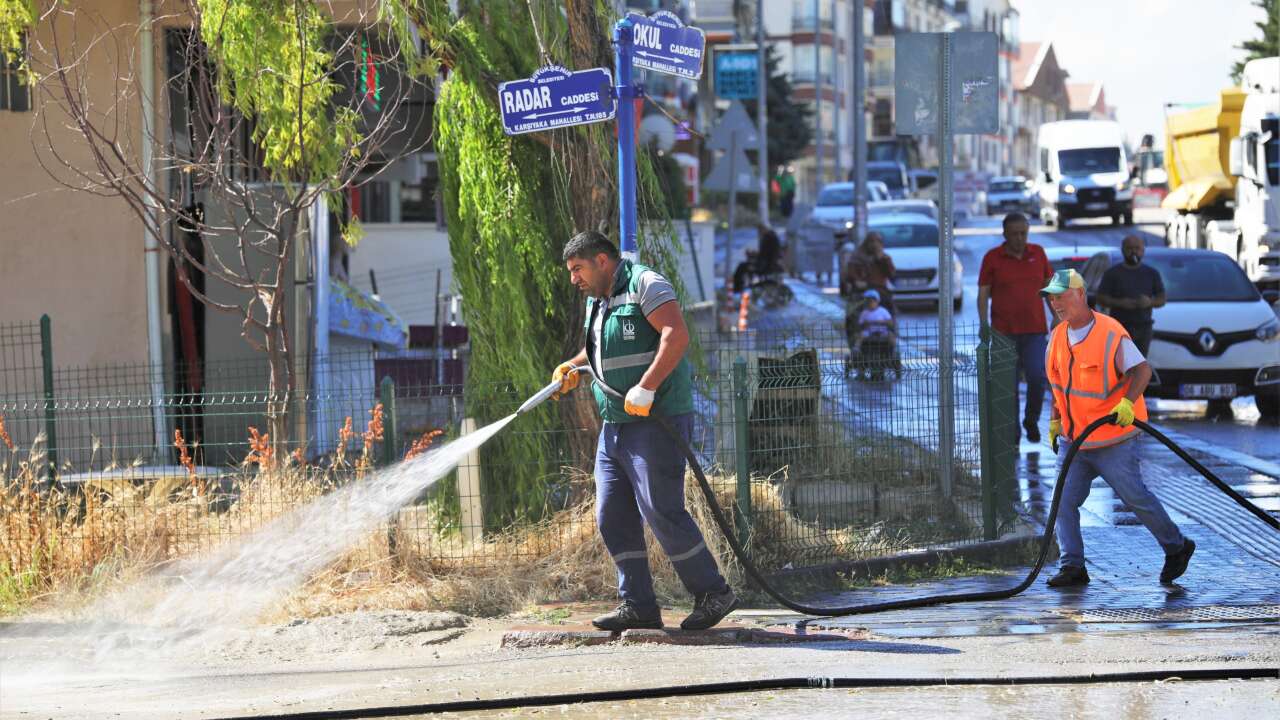 Keçiören'de kesintisiz temizlik çalışması