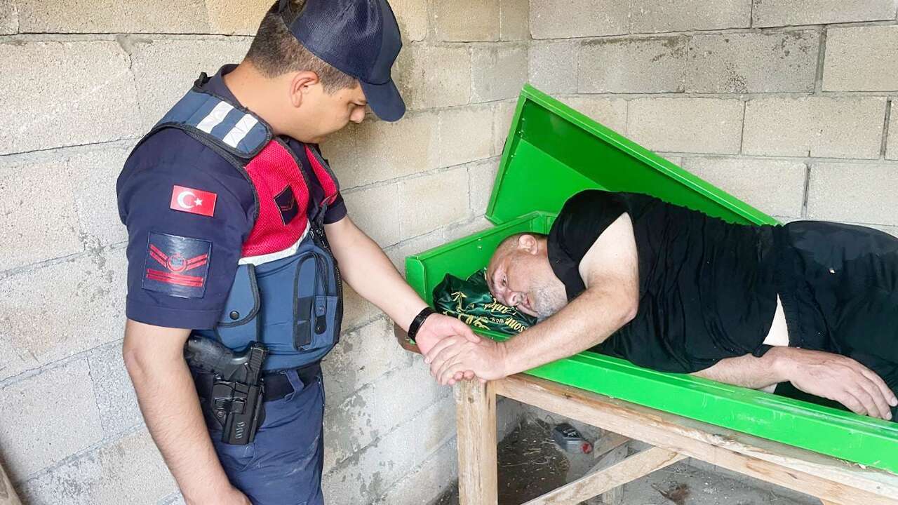 Yozgat’ta akıl almaz olay: Kayıp olarak aranıyordu tabutun içinden çıktı!