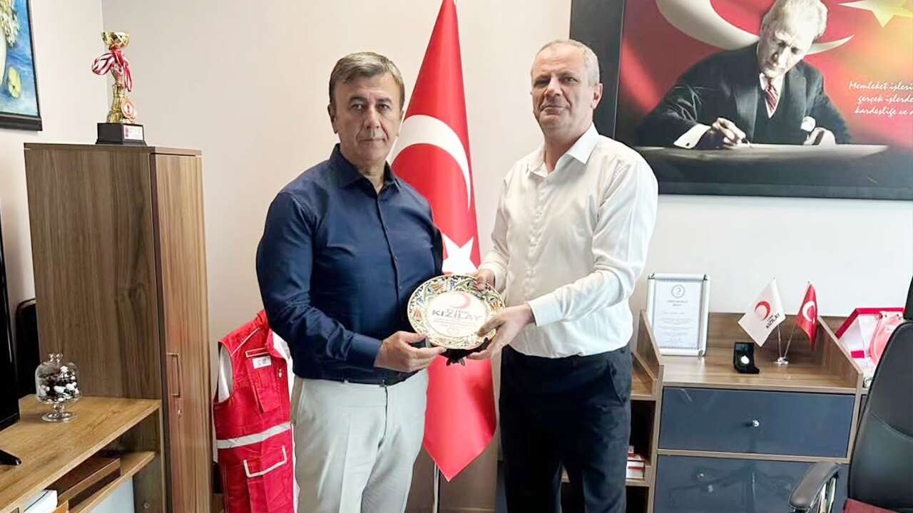 Kadışehri Belediye Başkanı Karadavut’tan Kızılay’a Ziyaret