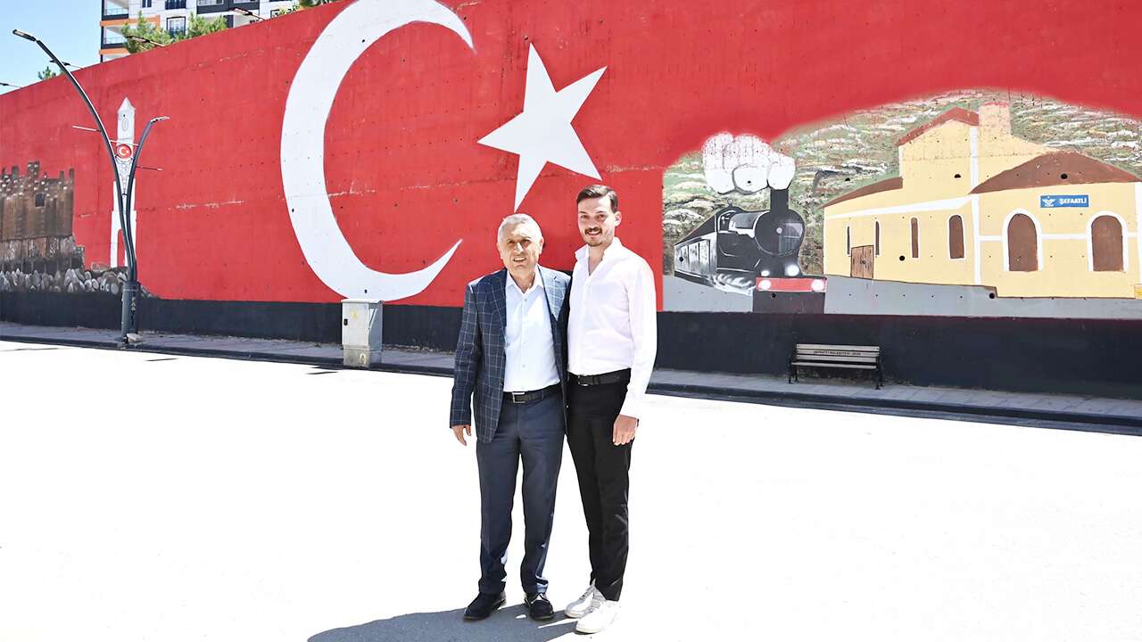 Şefaatli’de Beton Duvar Sanat Eserine Dönüştü