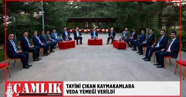 Vali Polat, tayini çıkan Kaymalamlara veda yemeği verdi