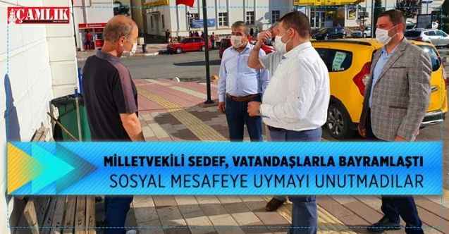 MHP Yozgat Milletvekili Sedef, vatandaşlarla bayramlaştı, sosyal mesafe kuralına uymayı unutmadı