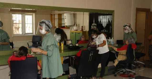 Diyarbakır’da kadınlara yönelik meslek kursları açıldı