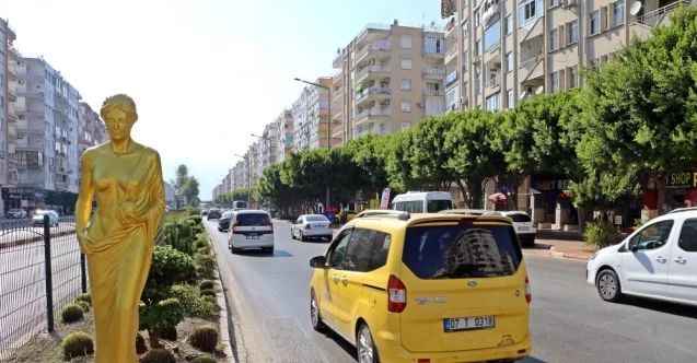 Antalya Altın Portakal Film Festivalin’in 57’nci yılına özel 57 heykel