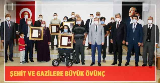 Şehit ve Gazilere büyük övünç