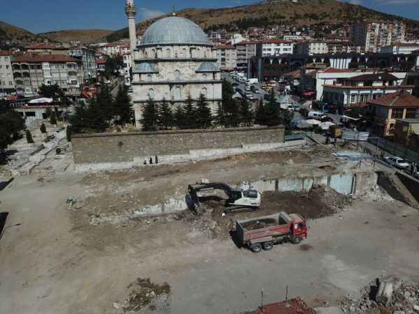 Başkan Köse, Çapanoğlu Büyük Camii Çevre Düzenleme Projesi şehre önemli bir vizyon katacak