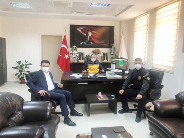 Sağlıkçılara anlamlı ziyaret