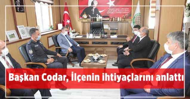 Çayıralan Belediye Başkanı Ömer  Codar, Vali Ziya Polat'a İlçenin ihtiyaçlarını anlattı
