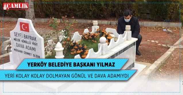 Başkan Yılmaz merhum Başkan Seyfi Bayrak ve Şükrü Karabacak'ı kabirlerinde andı