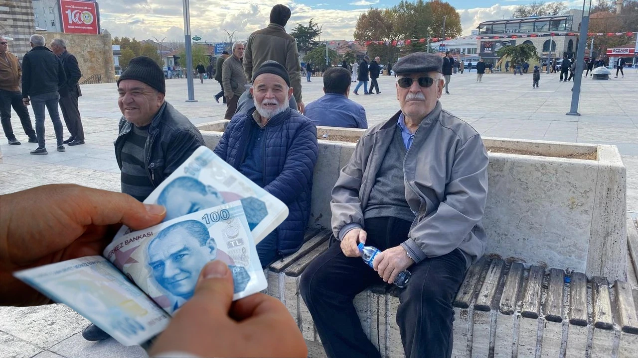 Yozgatlı Emekliler Merak Ediyor En Yüksek Promosyonu Hangi Banka Veriyor (1)-1