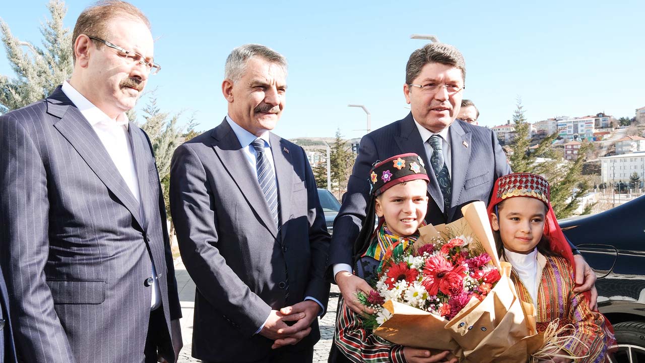 Bakan Tunç (2)