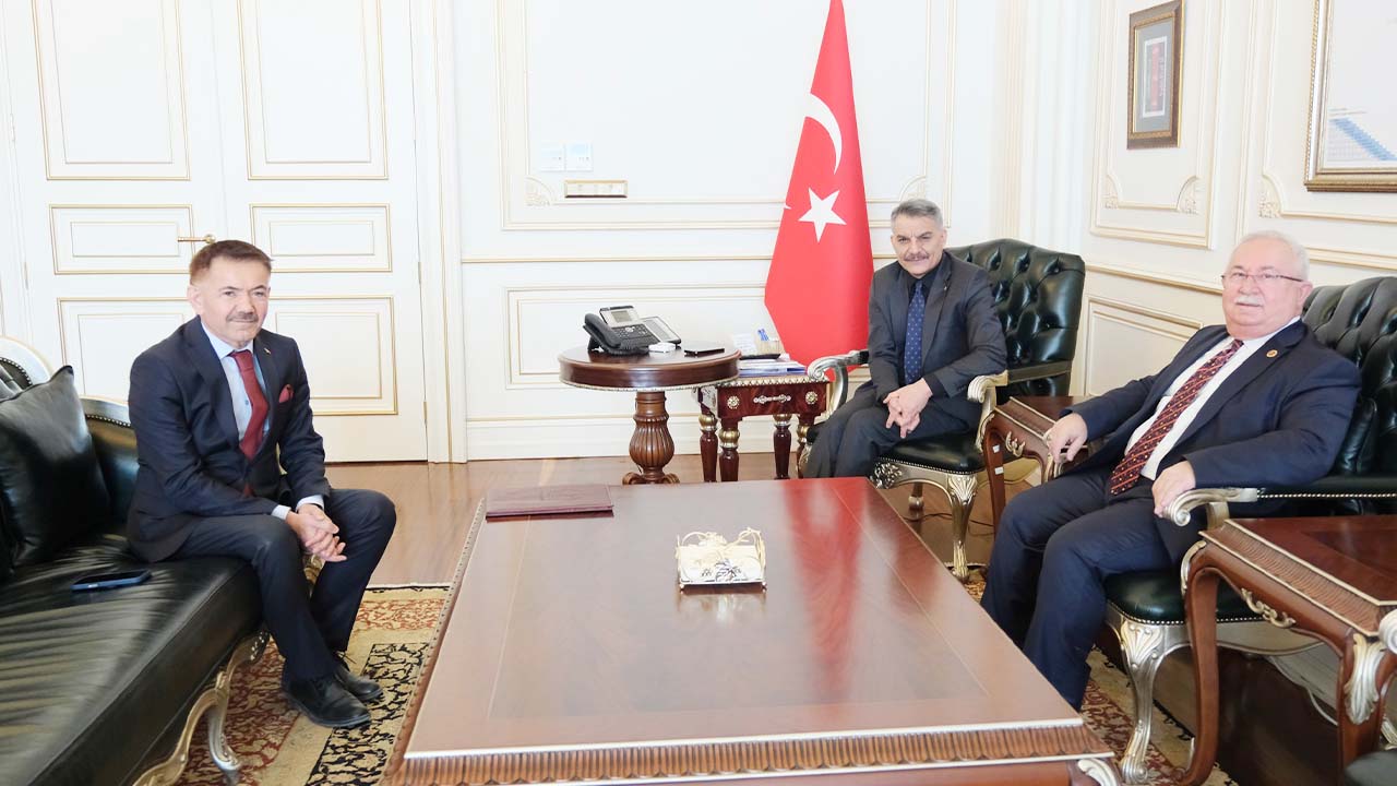 Vali Özkn