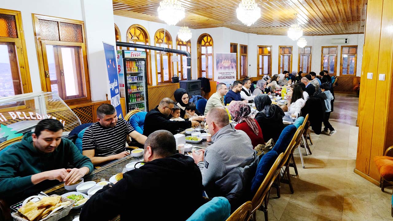 Akdağ 14Mart (3)