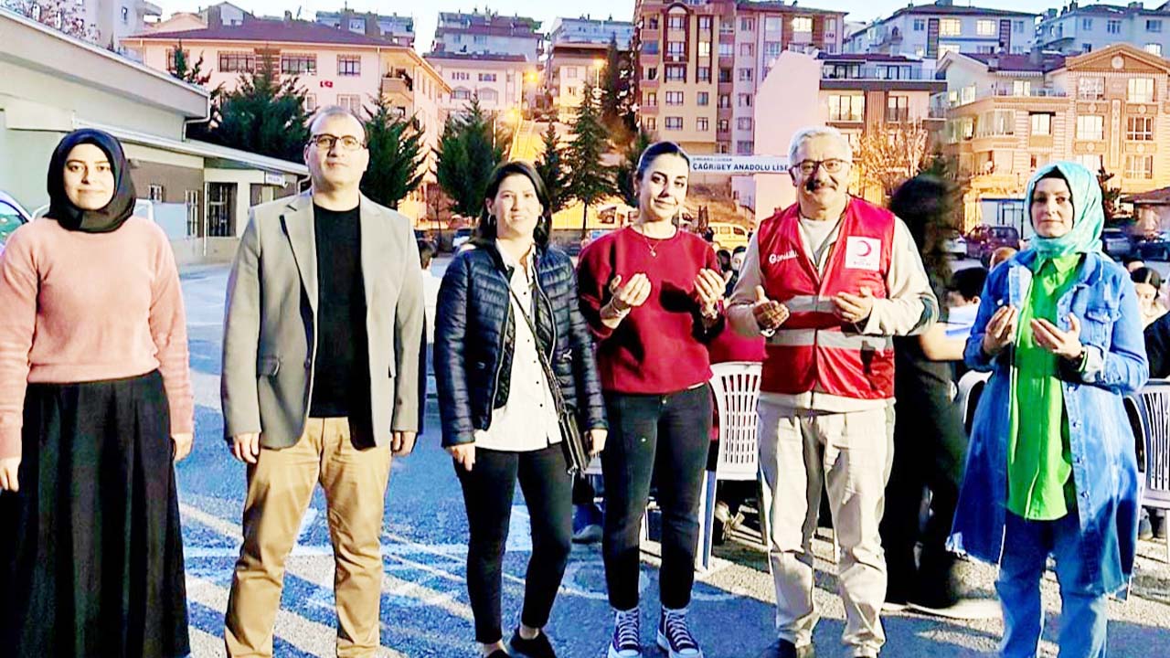 Çağrıbey Lisesi Ankara Iftar (5)