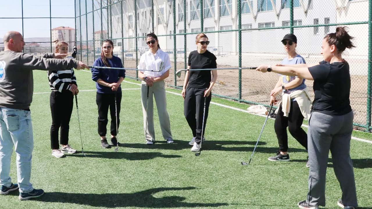 Golf (4)